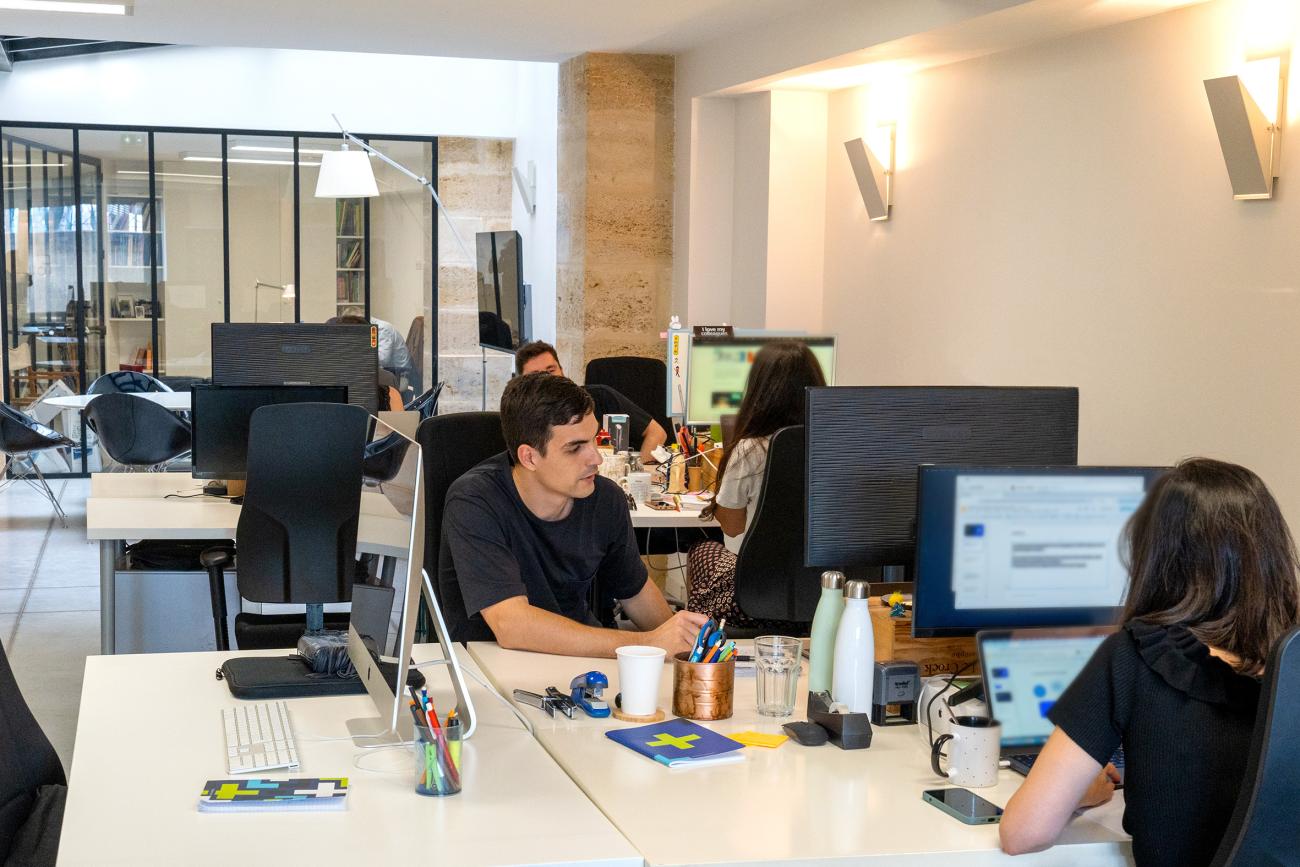 équipe parker+parker dans les bureaux